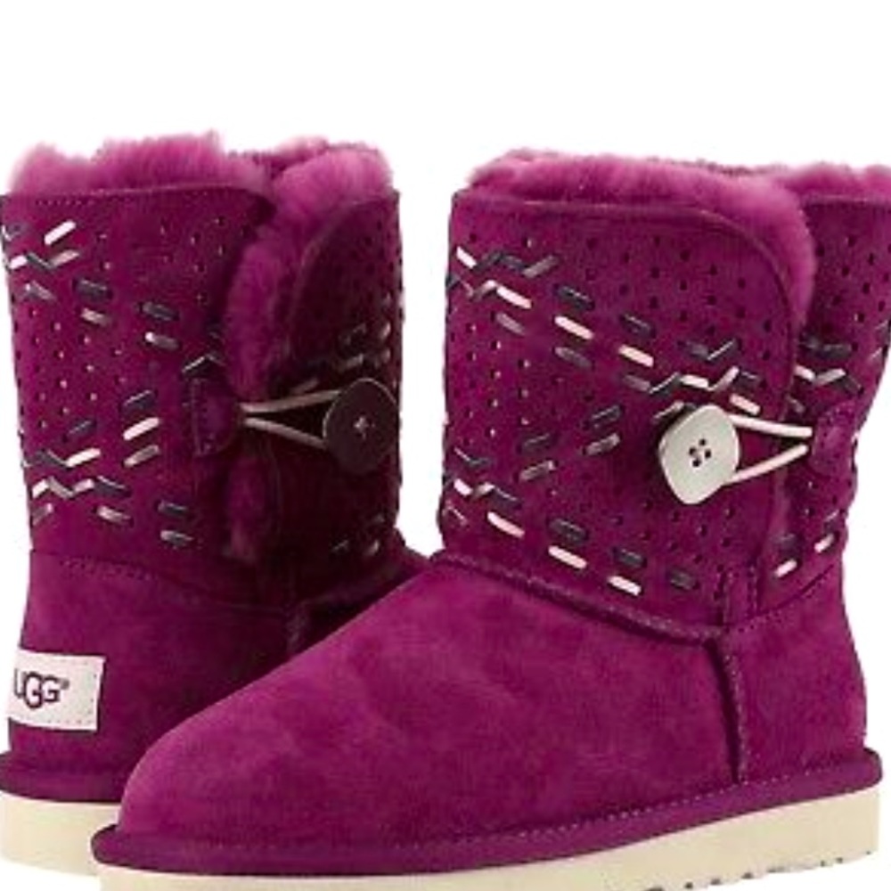 New Purple UGGS Tehuano bailey button